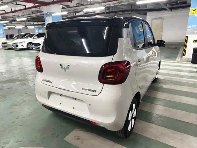 Wuling Hongguang Mini EV — Фото автомобиля 6