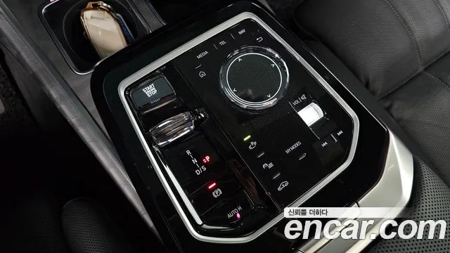 BMW 7 Series G70 — Фото автомобиля 12