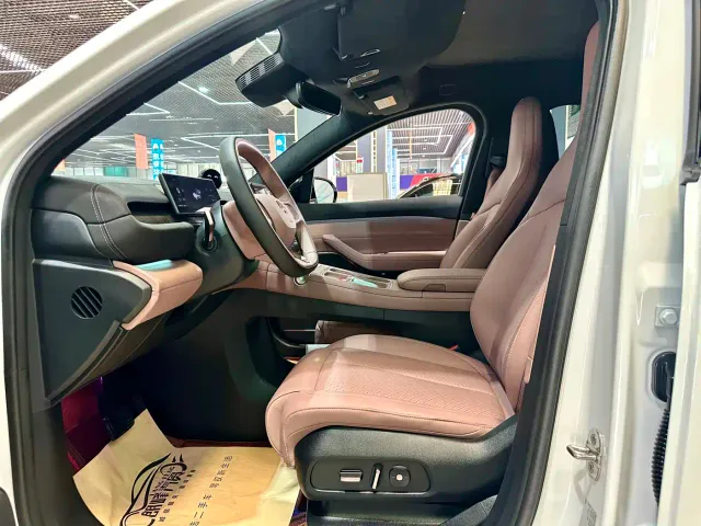 Nio EC6 — Фото автомобиля 11