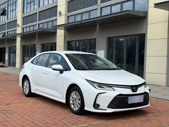 Toyota Corolla — Фото автомобиля 3