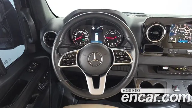 Mercedes-Benz Sprinter — Фото автомобиля 12