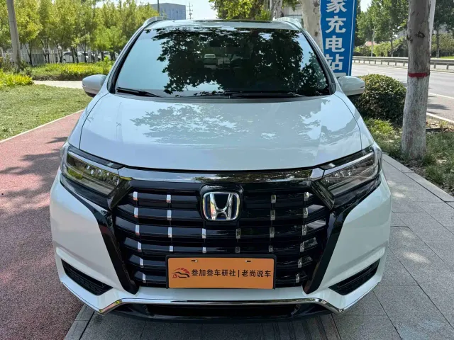 Honda Elysion — Фото автомобиля 2
