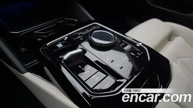 BMW 5-Series — Фото автомобиля 9