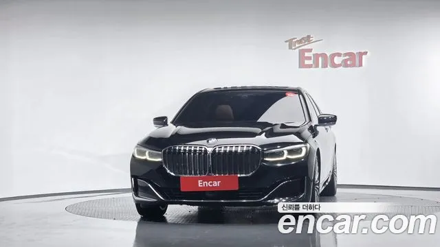 BMW 7-Series — Фото автомобиля 3