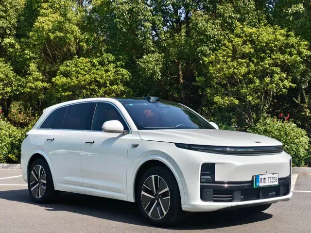 Li Auto L7 — Фото автомобиля 3