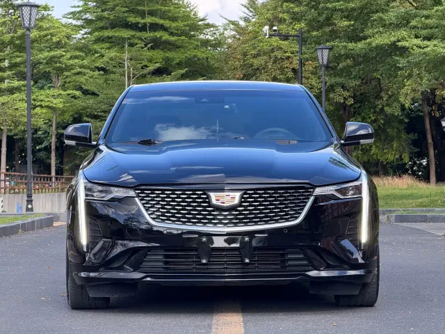 Cadillac CT4 — Фото автомобиля 3