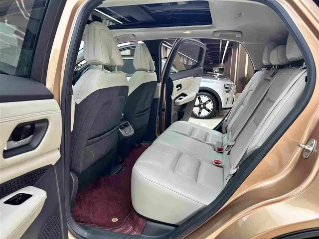 Nissan Ariya — Фото автомобиля 10