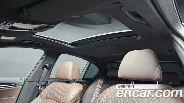 BMW 5-Series — Фото автомобиля 29