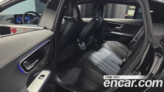 Mercedes-Benz EQE V295 — Фото автомобиля 26