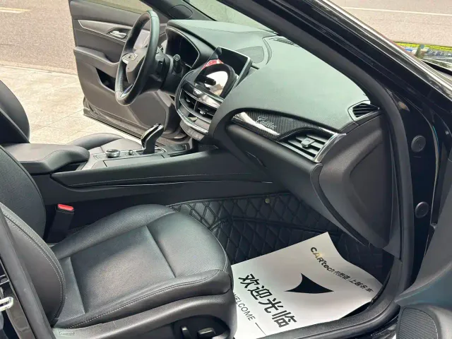 Cadillac CT5 — Фото автомобиля 4