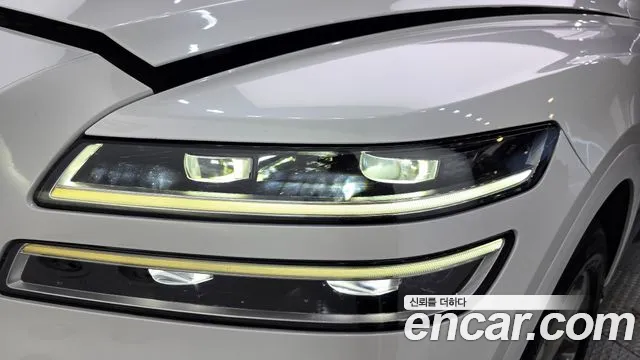 Genesis GV80 — Фото автомобиля 7