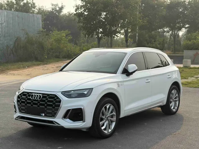 Фотография автомобиля — Audi Q5L