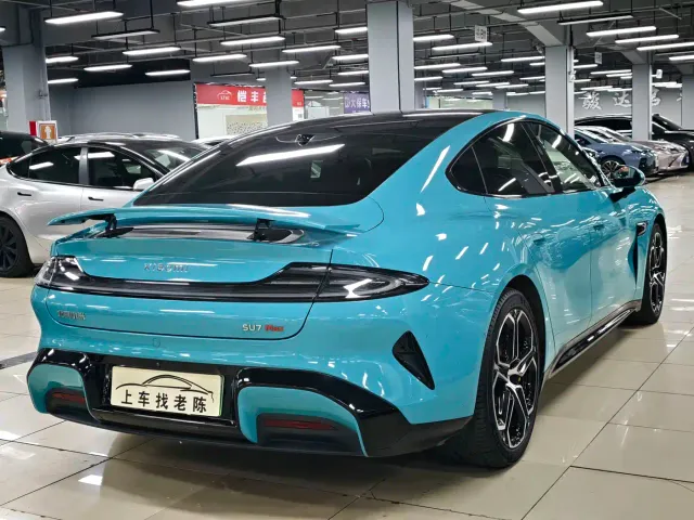 Xiaomi SU7 — Фото автомобиля 7