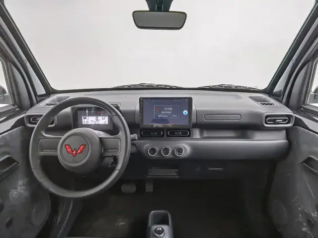 Wuling Zhiguang NEV — Фото автомобиля 5