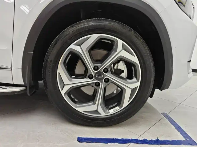 Geely Xingyue L — Фото автомобиля 6