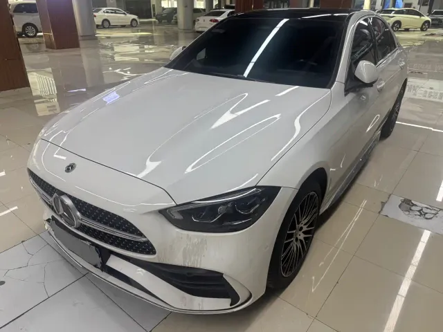 Фотография автомобиля — Mercedes-Benz C-Class
