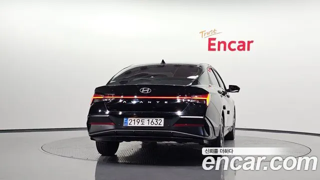Hyundai Avante — Фото автомобиля 4