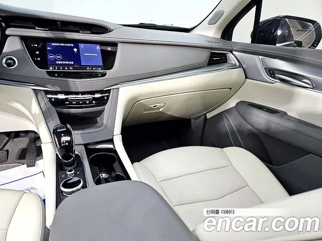 Cadillac XT5 — Фото автомобиля 9