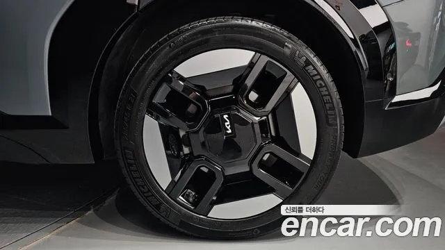 Kia EV9 — Фото автомобиля 21
