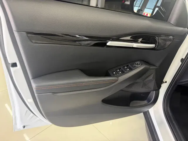 Kia Seltos — Фото автомобиля 8