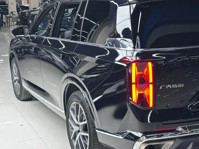 GAC Trumpchi GS8 — Фото автомобиля 7