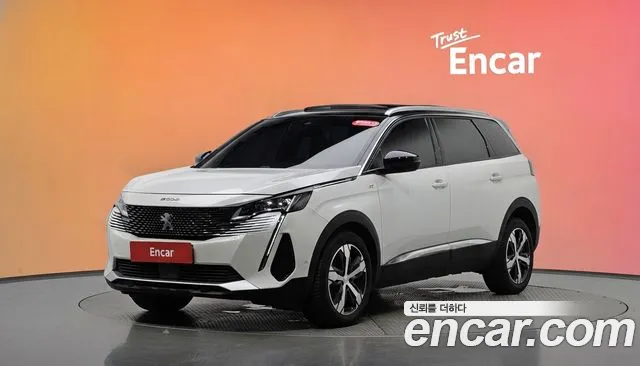 Фотография автомобиля — Peugeot 5008 1.2 Pure Tech GT