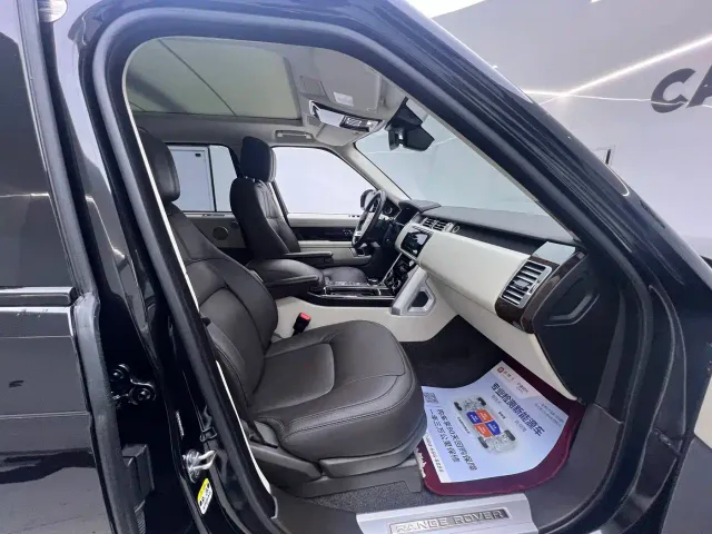 Land Rover Range Rover — Фото автомобиля 23