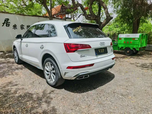 Audi Q5L — Фото автомобиля 4