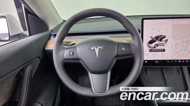Tesla Model Y — Фото автомобиля 13