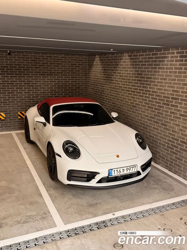Фотография автомобиля — Porsche 911 992