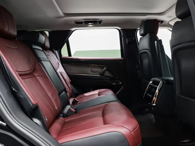 Land Rover Range Rover Sport — Фото автомобиля 11