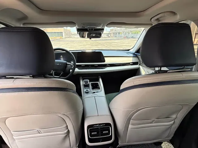 Chery Arrizo 8 — Фото автомобиля 4