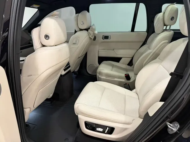 Li Auto L9 — Фото автомобиля 12