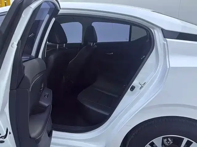 Nissan Sylphy — Фото автомобиля 12