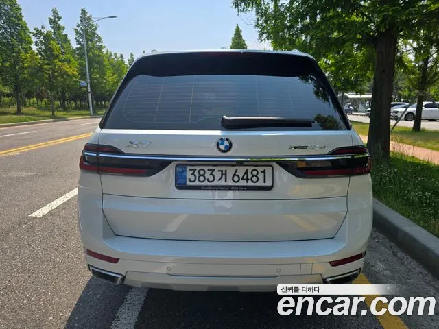 BMW X7 — Фото автомобиля 4