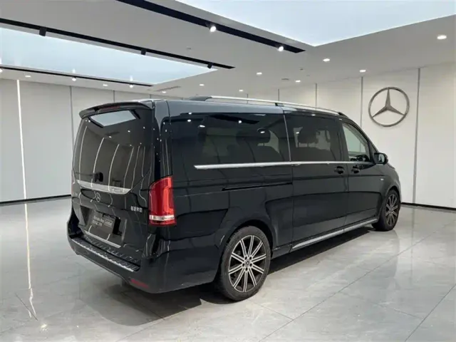 Mercedes-Benz V-Class — Фото автомобиля 17