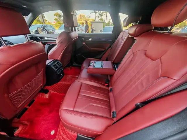 Audi Q5L — Фото автомобиля 6