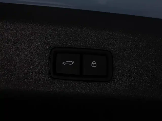 Li Auto Li i8 2025 Standard Edition — Фото автомобиля 8