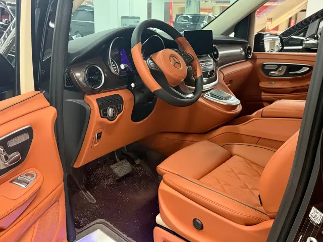 Mercedes-Benz V-Class — Фото автомобиля 5