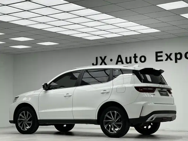 Geely Vision X6 — Фото автомобиля 24