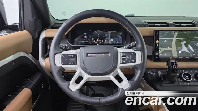 Land Rover Defender — Фото автомобиля 20