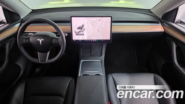 Tesla Model Y — Фото автомобиля 10