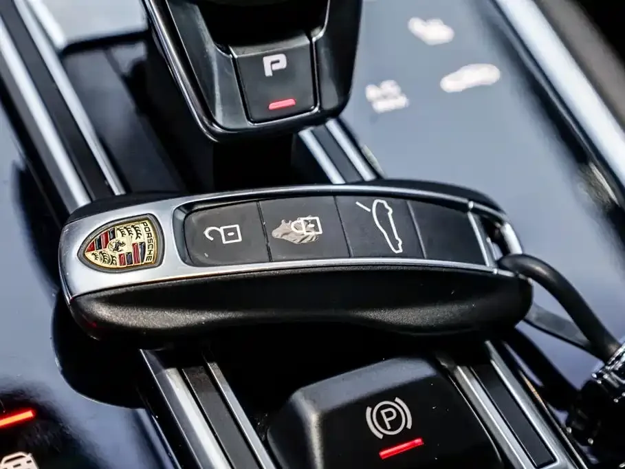 Porsche Panamera 2022 Panamera 2.9T — Фото автомобиля 30