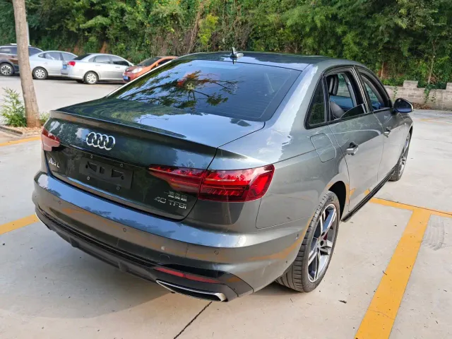Audi A4L — Фото автомобиля 5
