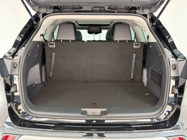 Toyota Highlander — Фото автомобиля 27