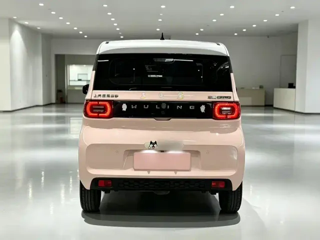 Wuling Hongguang Mini EV — Фото автомобиля 23