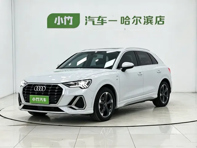 Фотография автомобиля — Audi Q3