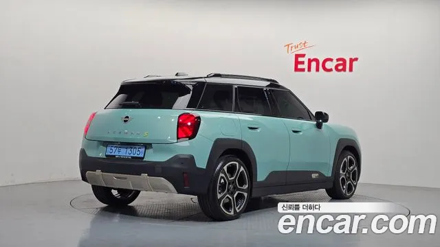 MINI Aceman 1st Gen — Фото автомобиля 2