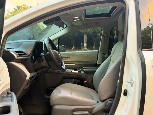 Toyota Granvia — Фото автомобиля 18