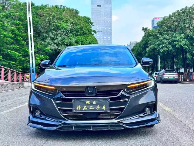 Honda Accord — Фото автомобиля 2